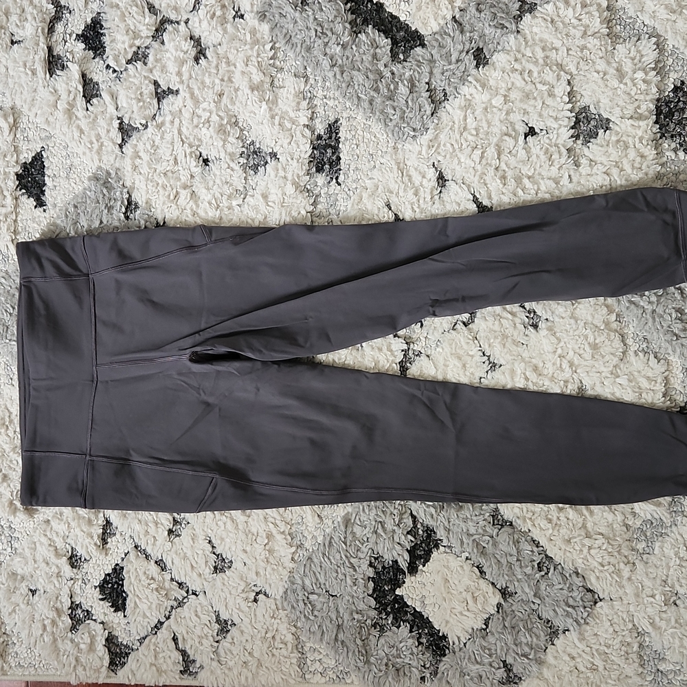 Lululemon pace rival crop leggings size 6 gray 22”